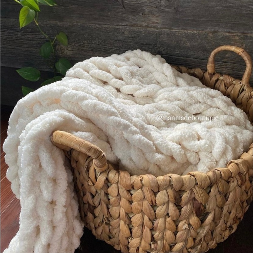 ivory chunky knit blanket